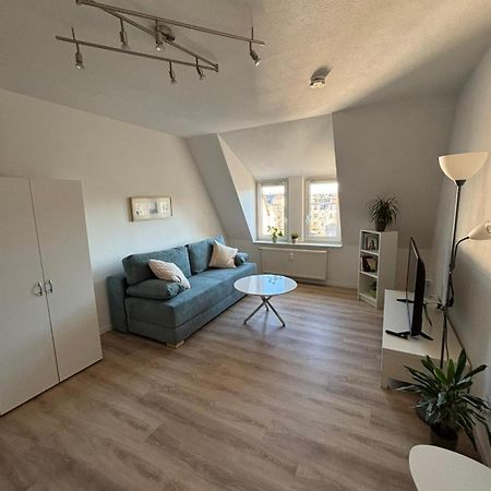 1 Raum Dachgeschosswohnung In Ruhiger Lage Limbach-Oberfrohna Ngoại thất bức ảnh
