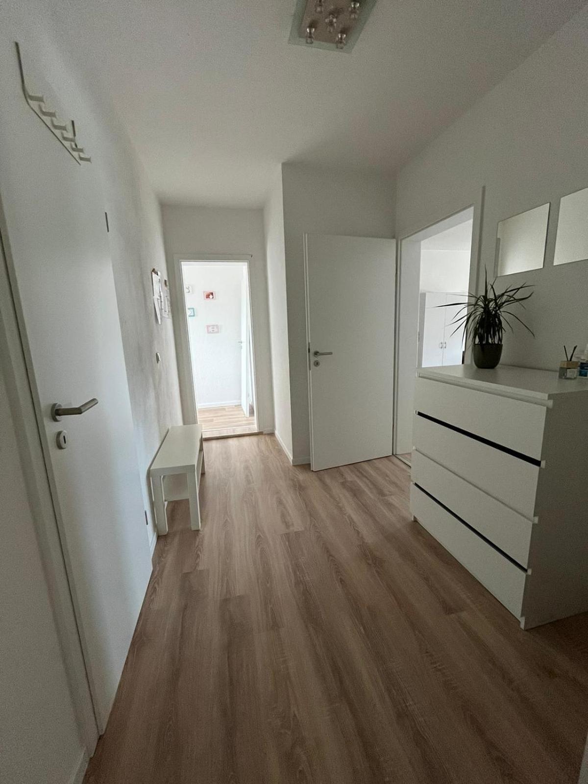 1 Raum Dachgeschosswohnung In Ruhiger Lage Limbach-Oberfrohna Ngoại thất bức ảnh